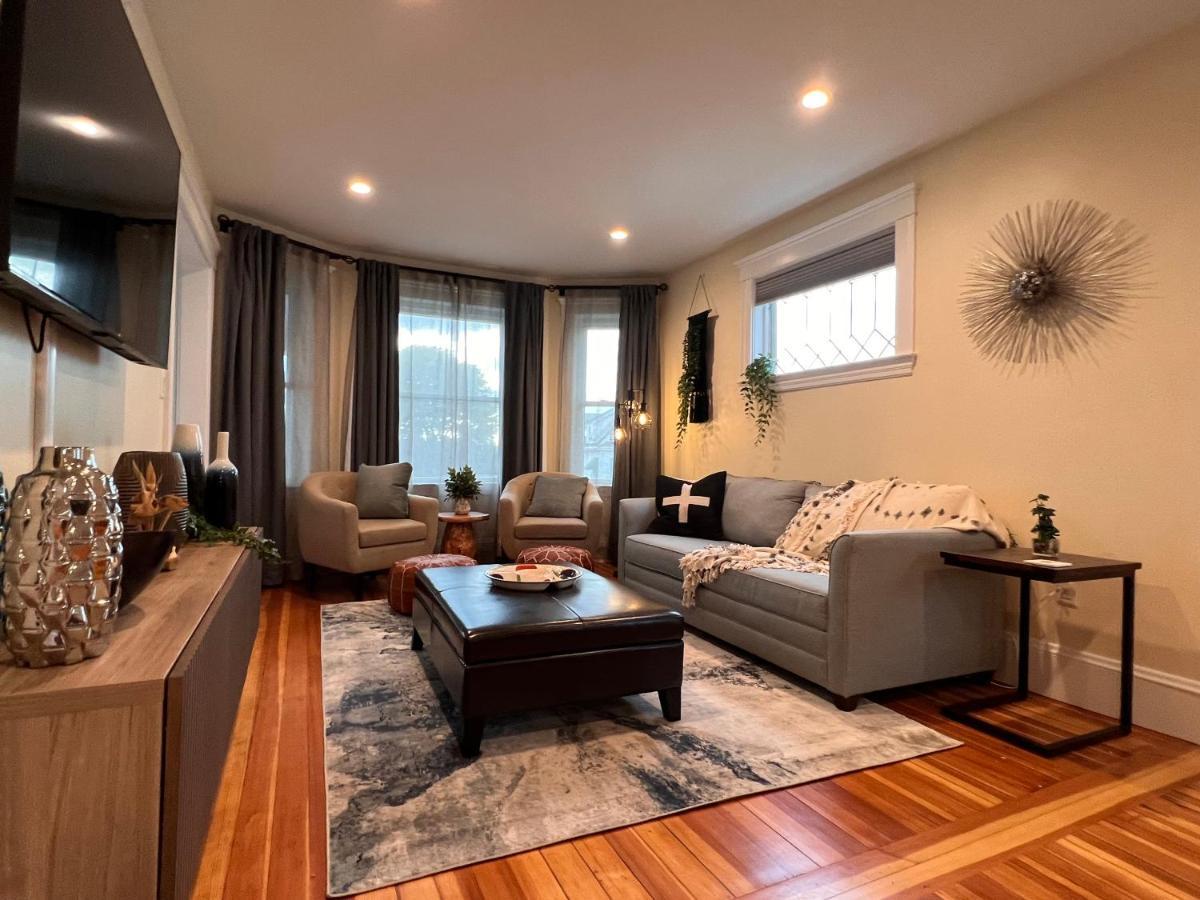 Your Boston Retreat - Great Porches - 2/Br Sleep 6 Everett Esterno foto