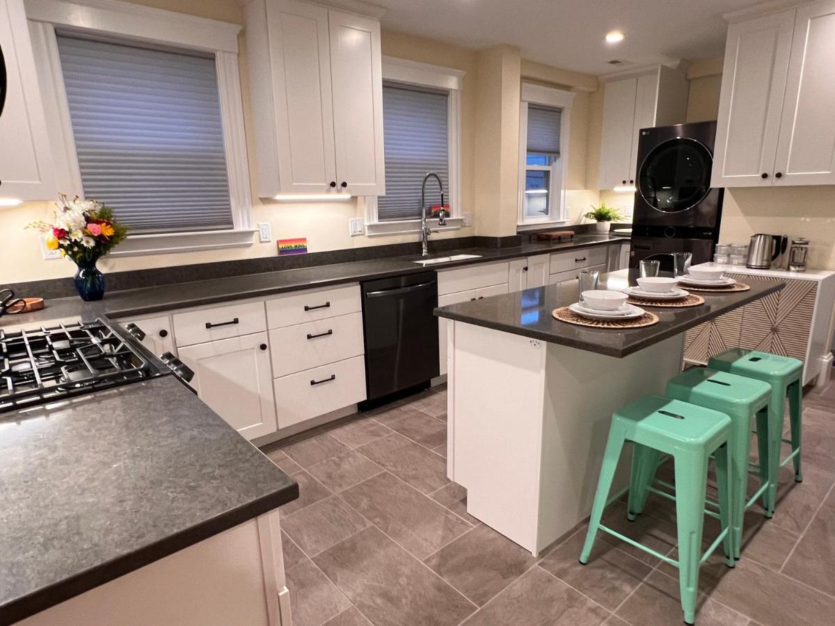 Your Boston Retreat - Great Porches - 2/Br Sleep 6 Everett Esterno foto